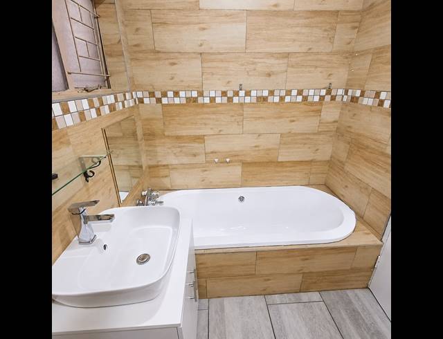 3 BEDROOM HOUSE FOR SALE IN ROTHDENE